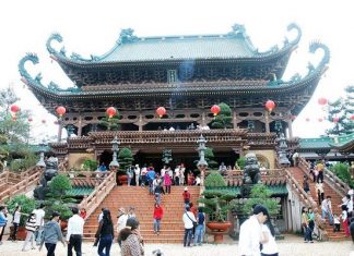 Điềm báo khi nằm mơ đi chùa là gì? Đánh con gì ăn chắc? nằm mơ đi chùa